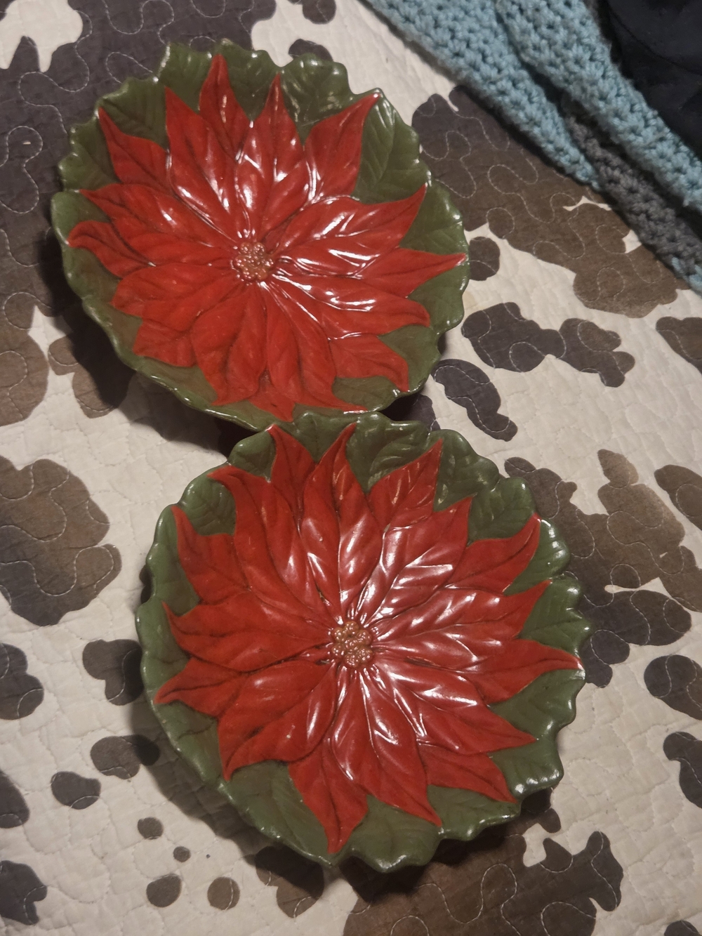 Set of 2 Poinsettia Ceramic Candy Dish Christmas Holiday Pre-owned No Chips